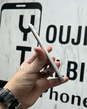 Apple iPhone 11 64 GB White