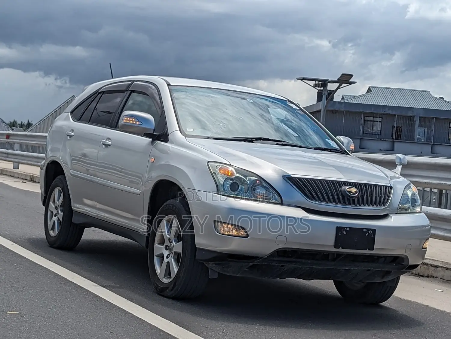 Toyota Harrier 2004 Silver