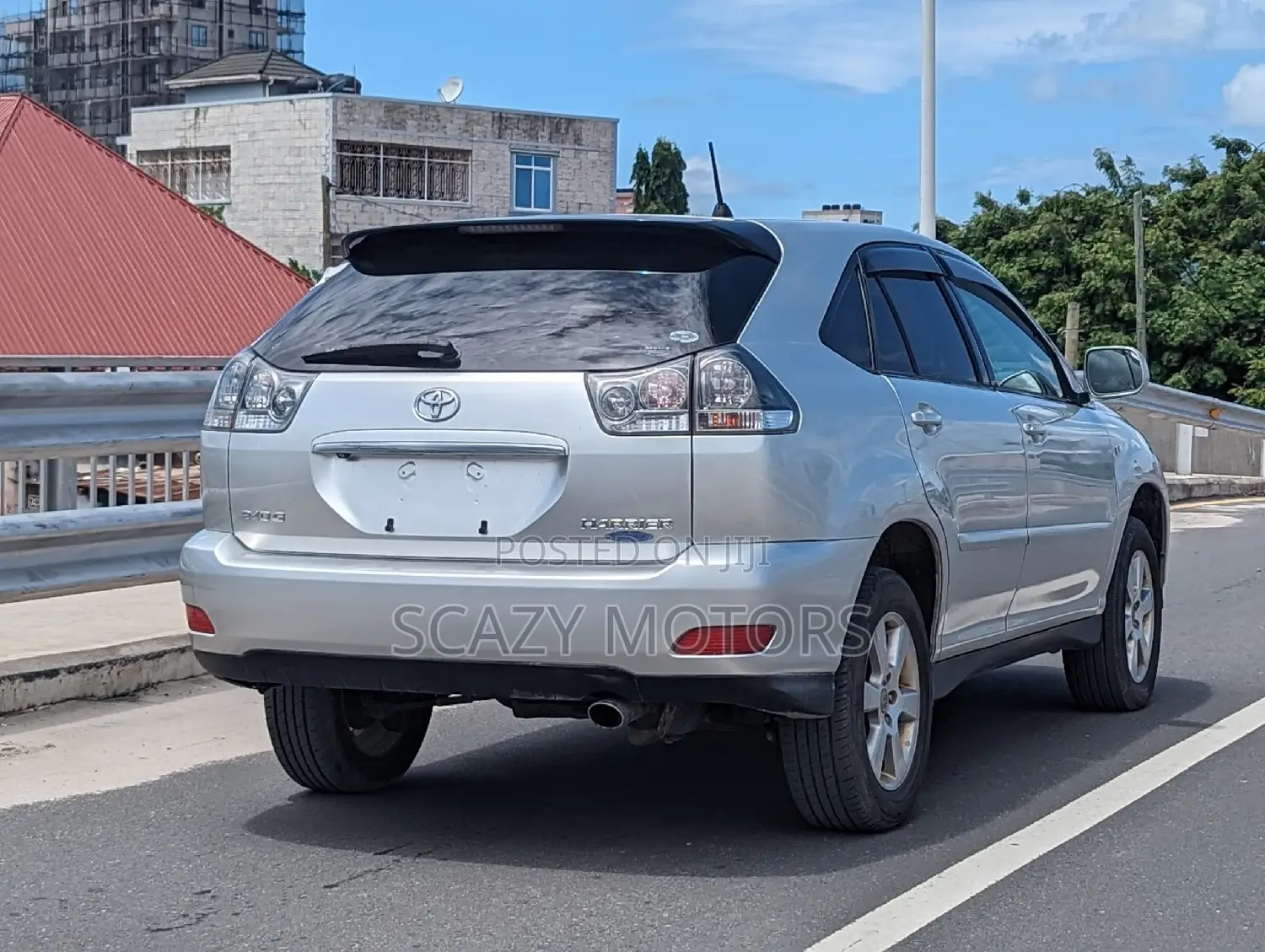 Toyota Harrier 2004 Silver
