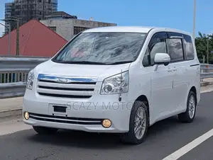 Toyota Noah 2008 White