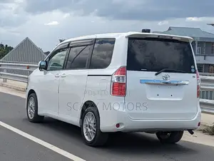 Toyota Noah 2008 White