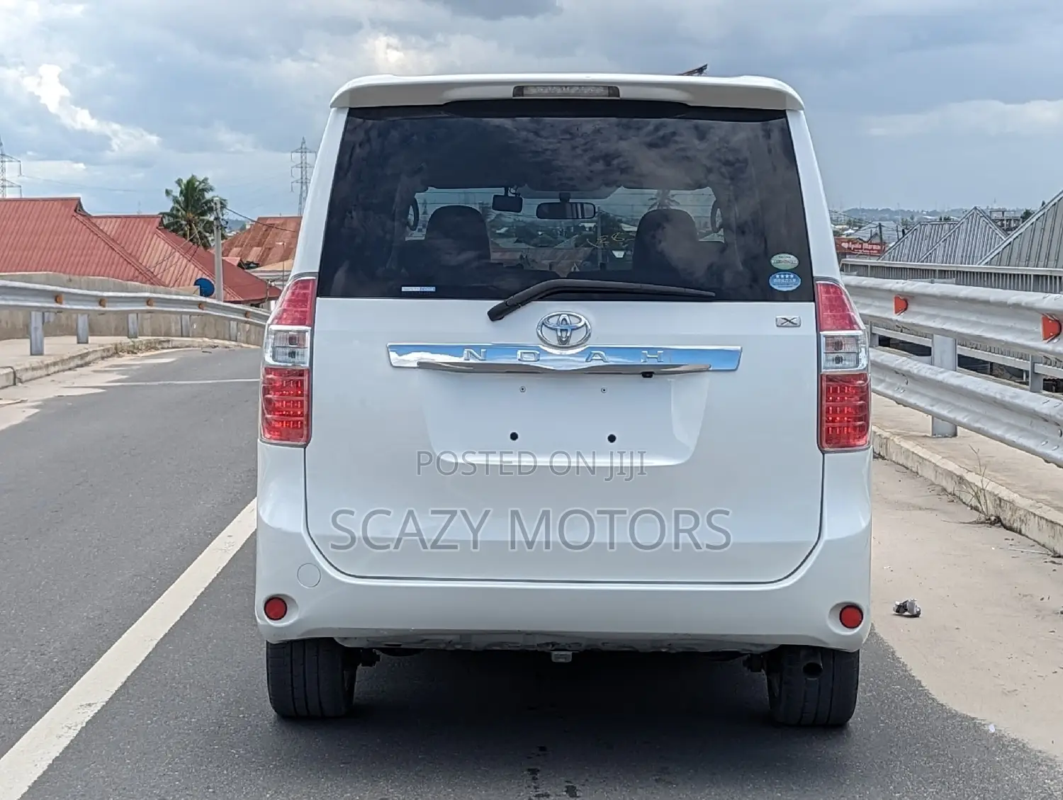 Toyota Noah 2008 White
