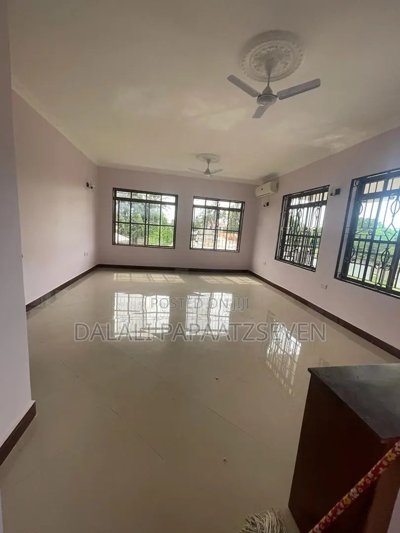 4bdrm House in Dalalipapaatzseven, Kinondoni for rent
