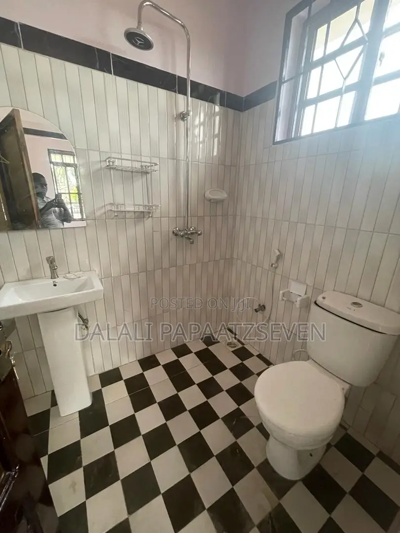 4bdrm House in Dalalipapaatzseven, Kinondoni for rent