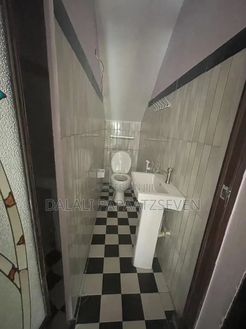 4bdrm House in Dalalipapaatzseven, Kinondoni for rent