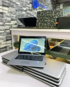 Laptop HP EliteBook 820 G3 8GB Intel Core I5 HDD+SSD 500GB