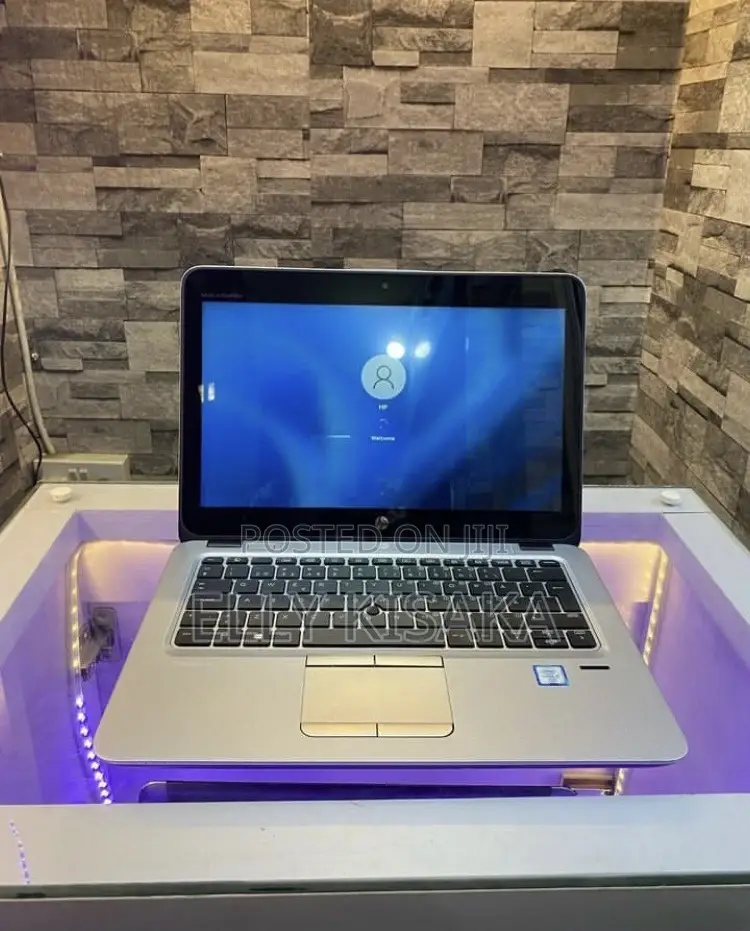 Laptop HP EliteBook 820 G3 8GB Intel Core I5 HDD+SSD 500GB