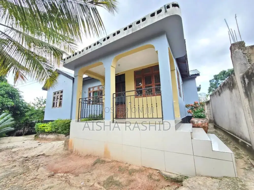 3bdrm Apartment in Kimara for rent