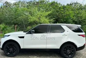 Land Rover Discovery 2018 White