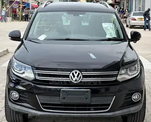 Volkswagen Tiguan 2013 Black