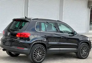 Volkswagen Tiguan 2013 Black