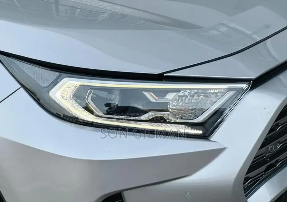 Toyota RAV4 2020 Silver