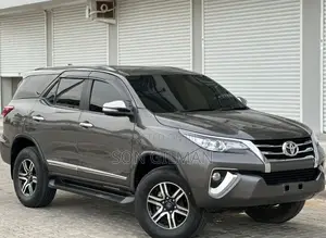 Toyota Fortuner 2018 Gray