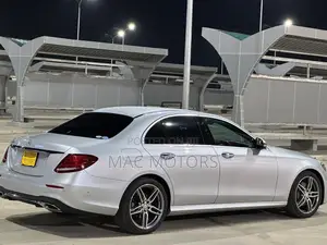 Mercedes-Benz E200 2018 Silver