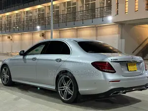 Mercedes-Benz E200 2018 Silver