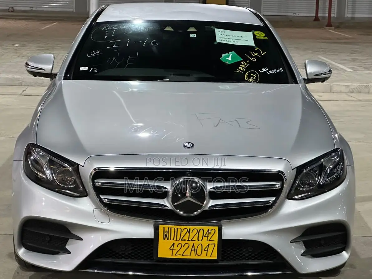 Mercedes-Benz E200 2018 Silver
