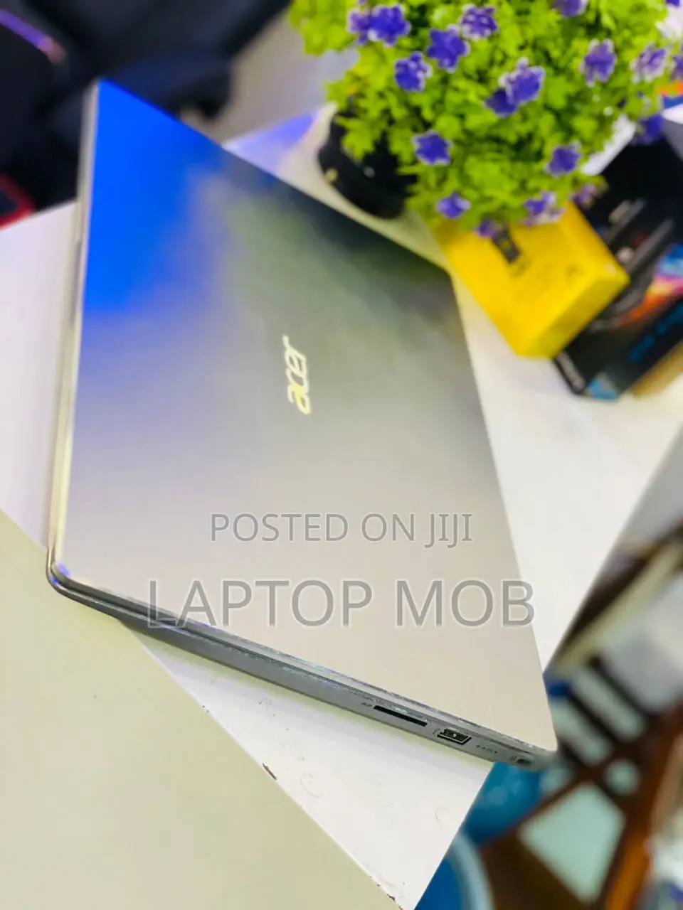 Laptop Acer Swift 3 8GB AMD Ryzen 5 HDD+SSD 256GB