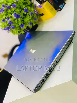 Laptop Acer Swift 3 8GB AMD Ryzen 5 HDD+SSD 256GB