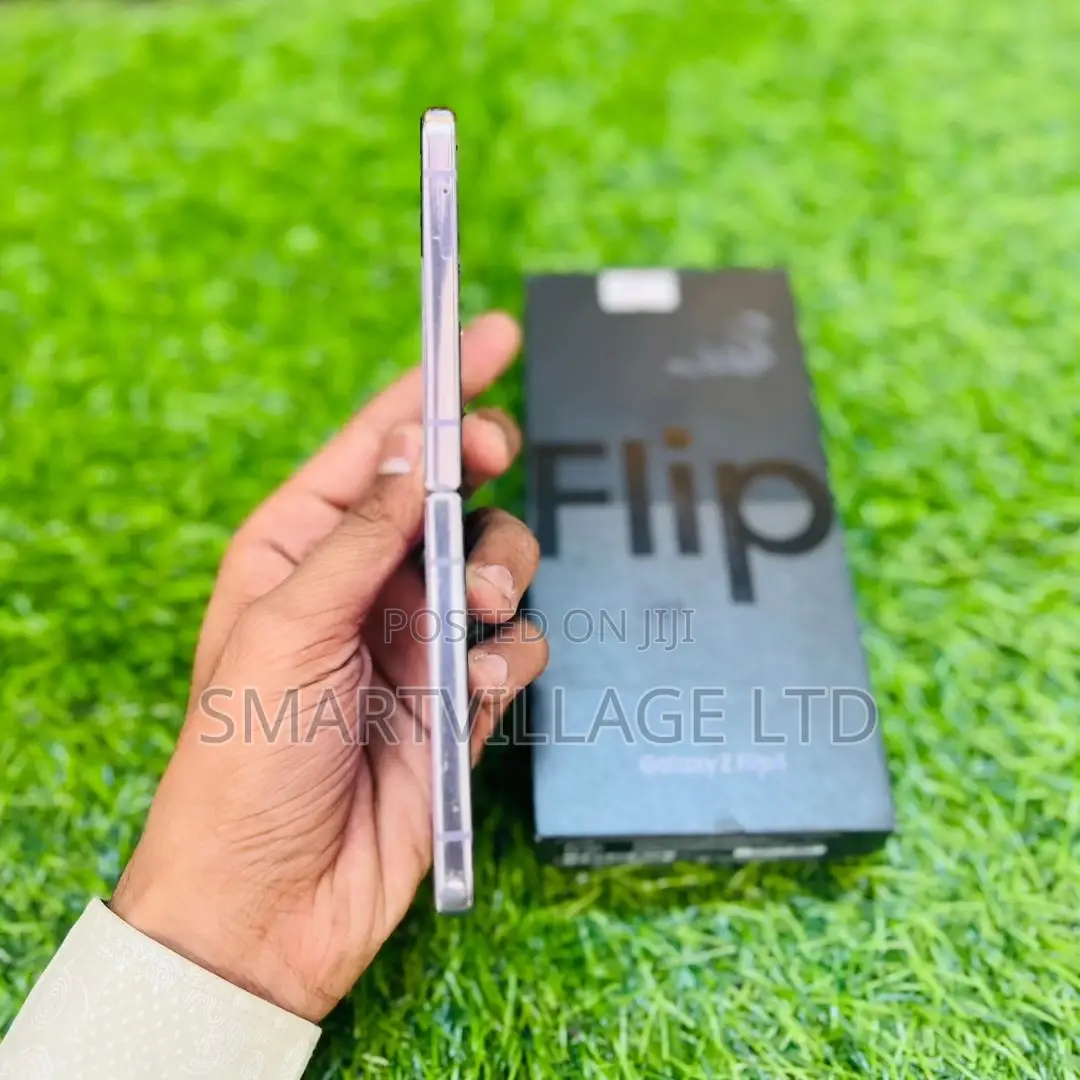 New Samsung Galaxy Z Flip4 128 GB Pink