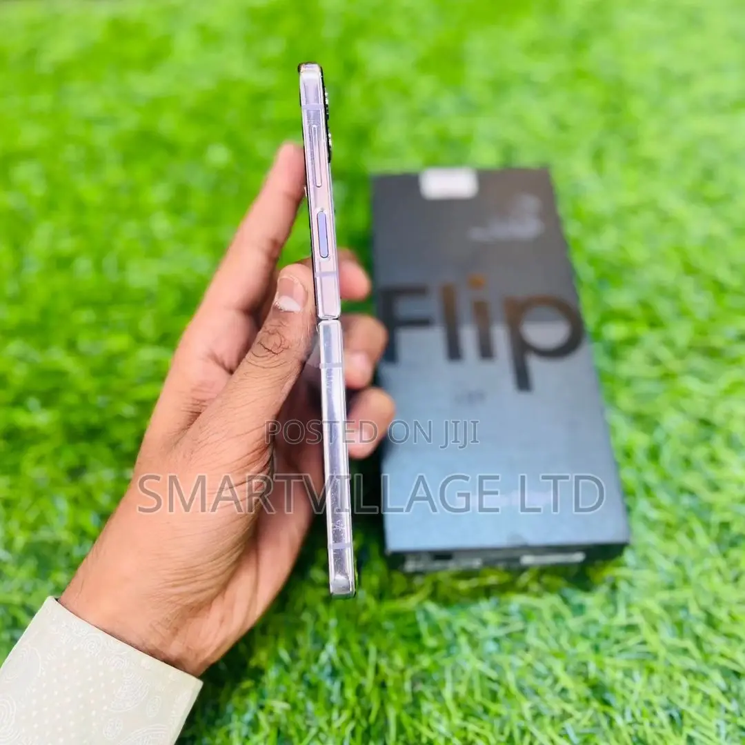 New Samsung Galaxy Z Flip4 128 GB Pink