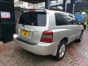 Toyota Kluger 2005 Silver