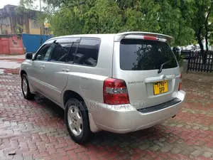 Toyota Kluger 2005 Silver