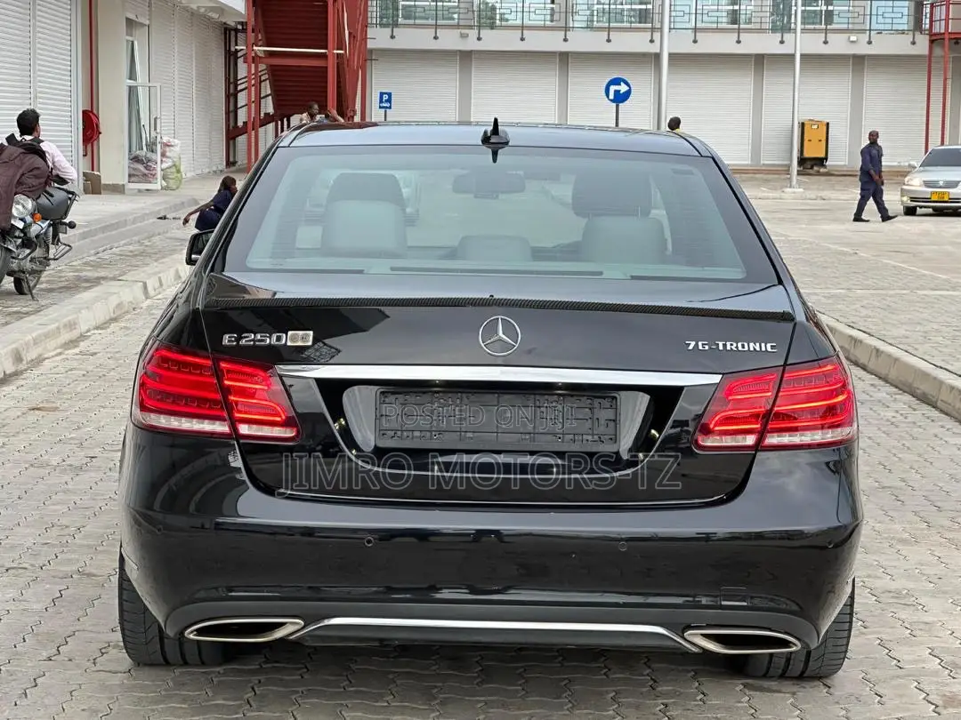Mercedes-Benz E250 2015 Black