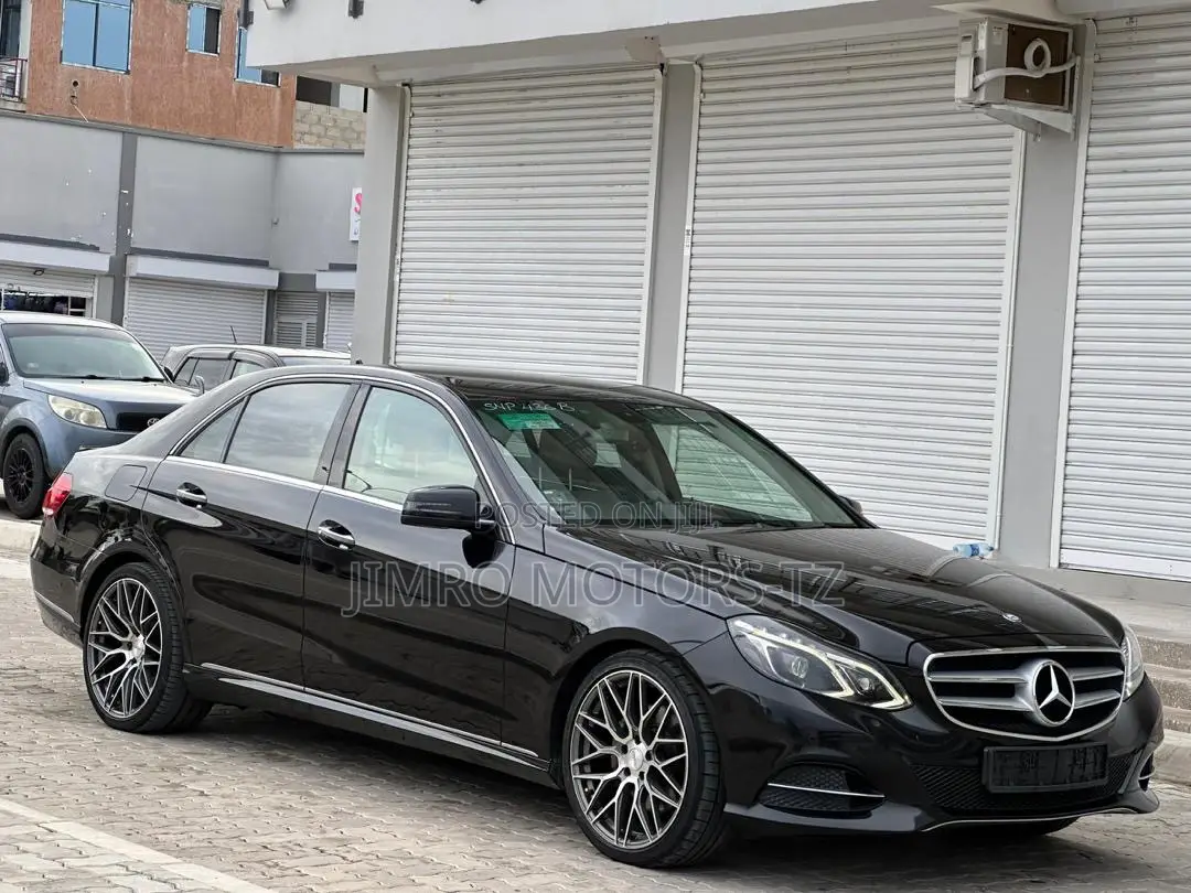 Mercedes-Benz E250 2015 Black