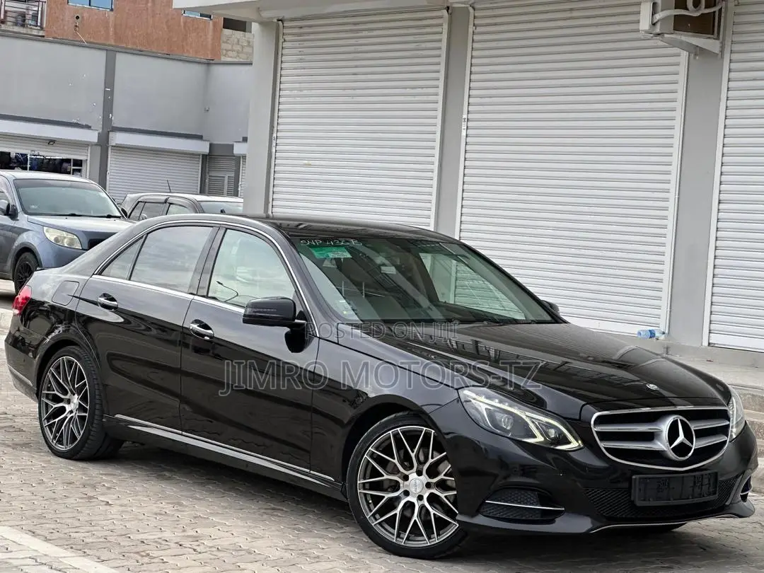 Mercedes-Benz E250 2015 Black