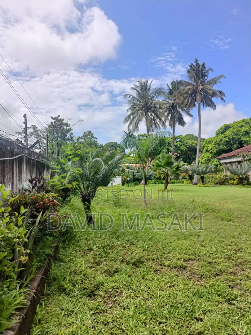 Property of 3600 Sq M for Sale for Redevelopment