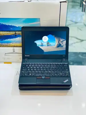 Laptop Lenovo ThinkPad X131e 4GB Intel Pentium HDD 500GB