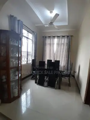 3bdrm House in Goba Center for sale