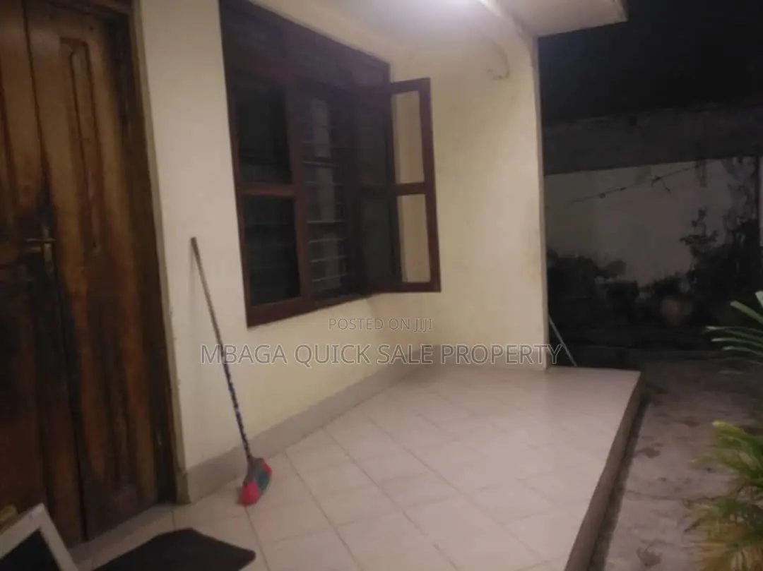 4bdrm House in Mikocheni for rent