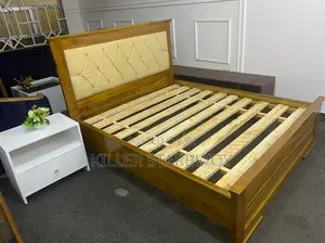 Kitanda Size 5×6 Pamoja Na Bedside Teak Wood