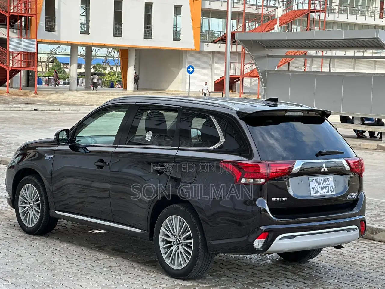 Mitsubishi Outlander 2018 Black