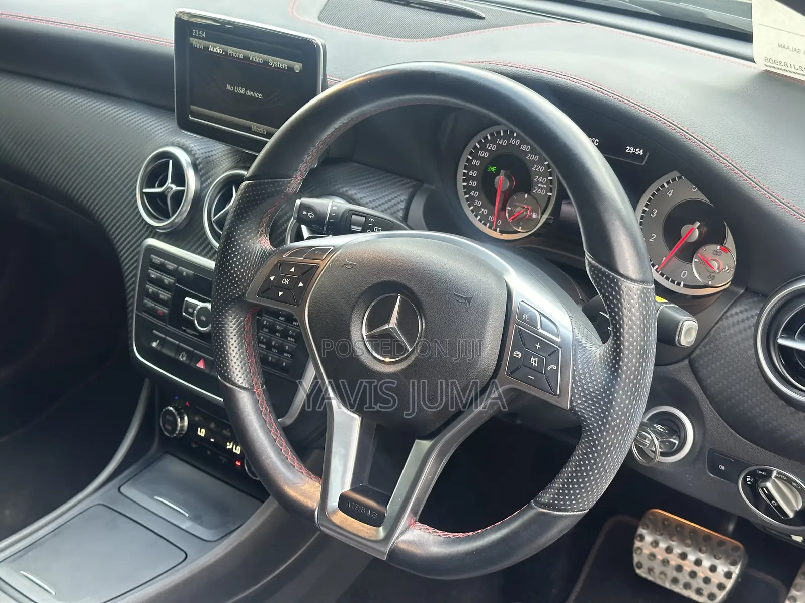 Mercedes-Benz A-Class 2014 Gold