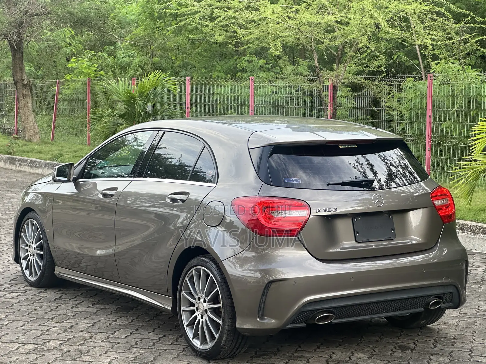 Mercedes-Benz A-Class 2014 Gold