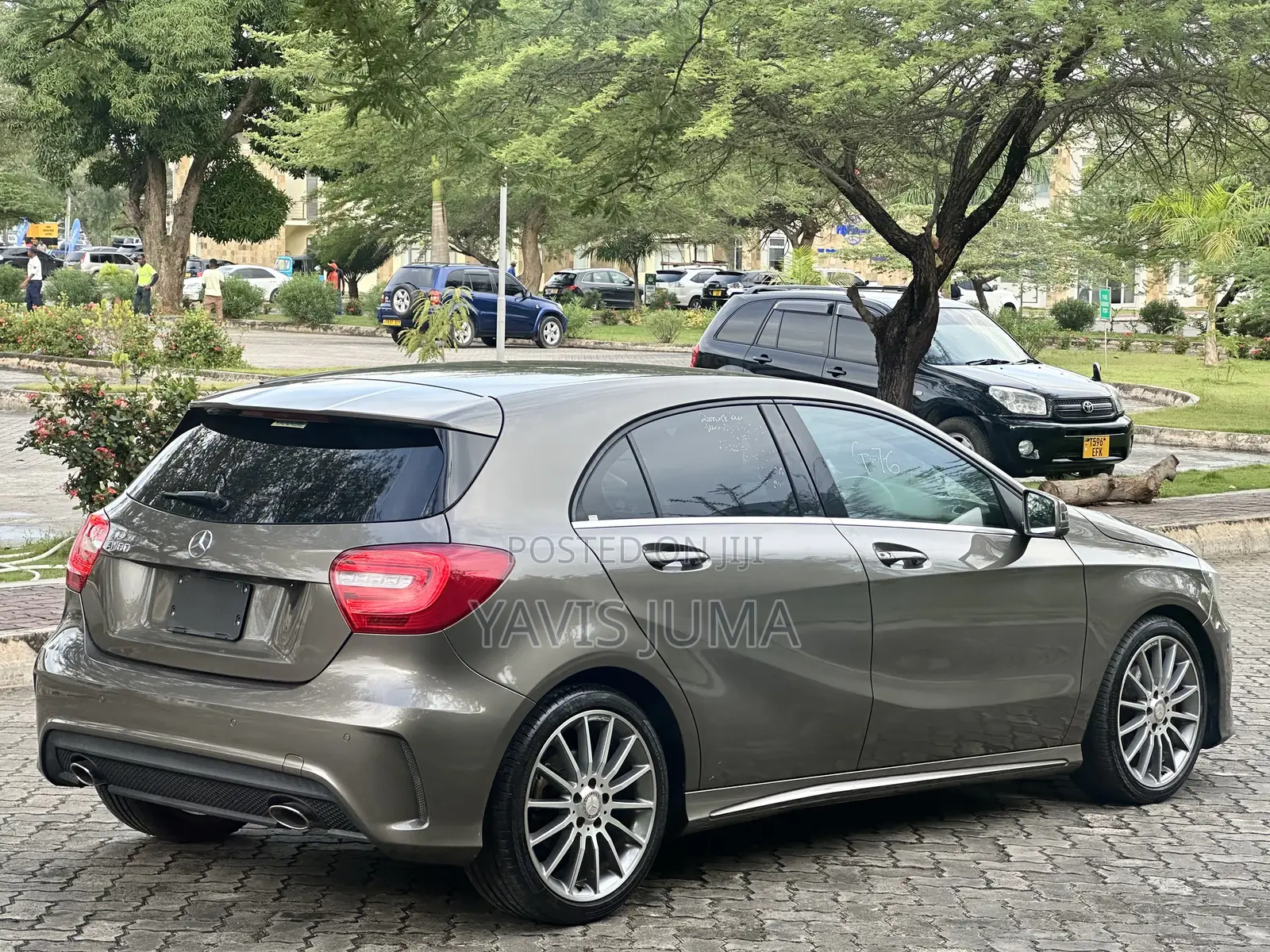 Mercedes-Benz A-Class 2014 Gold