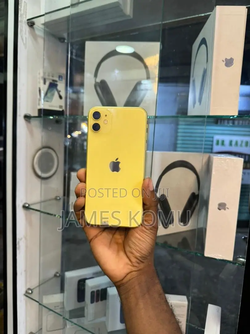 Apple iPhone 11 64 GB Yellow