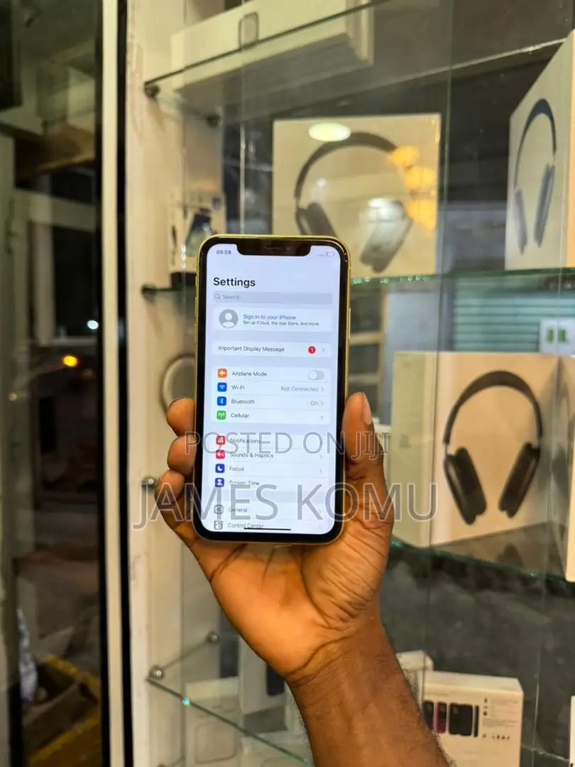 Apple iPhone 11 64 GB Yellow