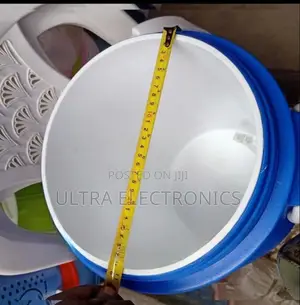 Best Quality Material Cooler Box/Deli/Icebox Yenye Lita 22