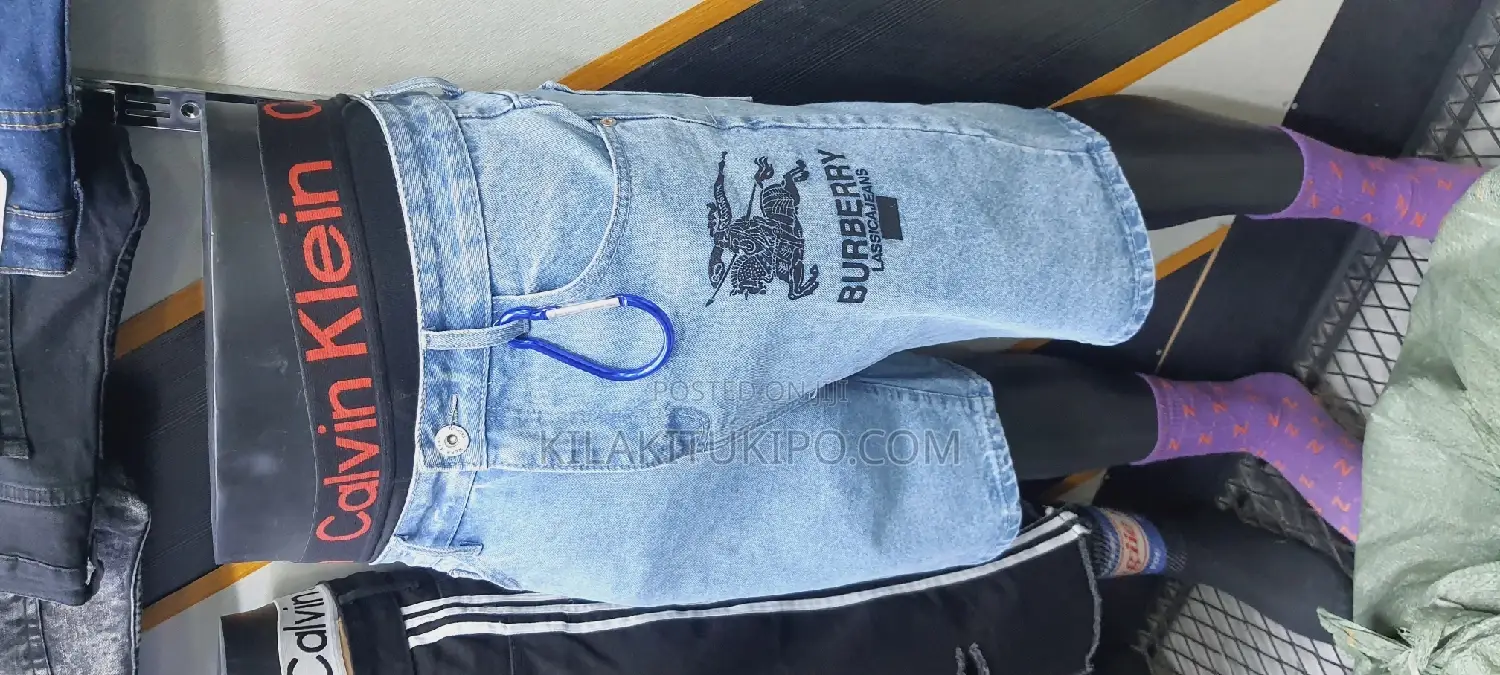 Burberry Lassica Jeans Short Pens