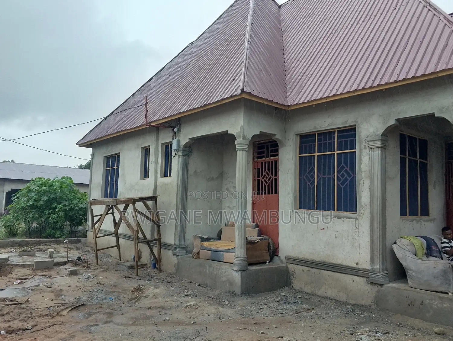 4bdrm Apartment in Mwambungu Broker, Mbagala for sale
