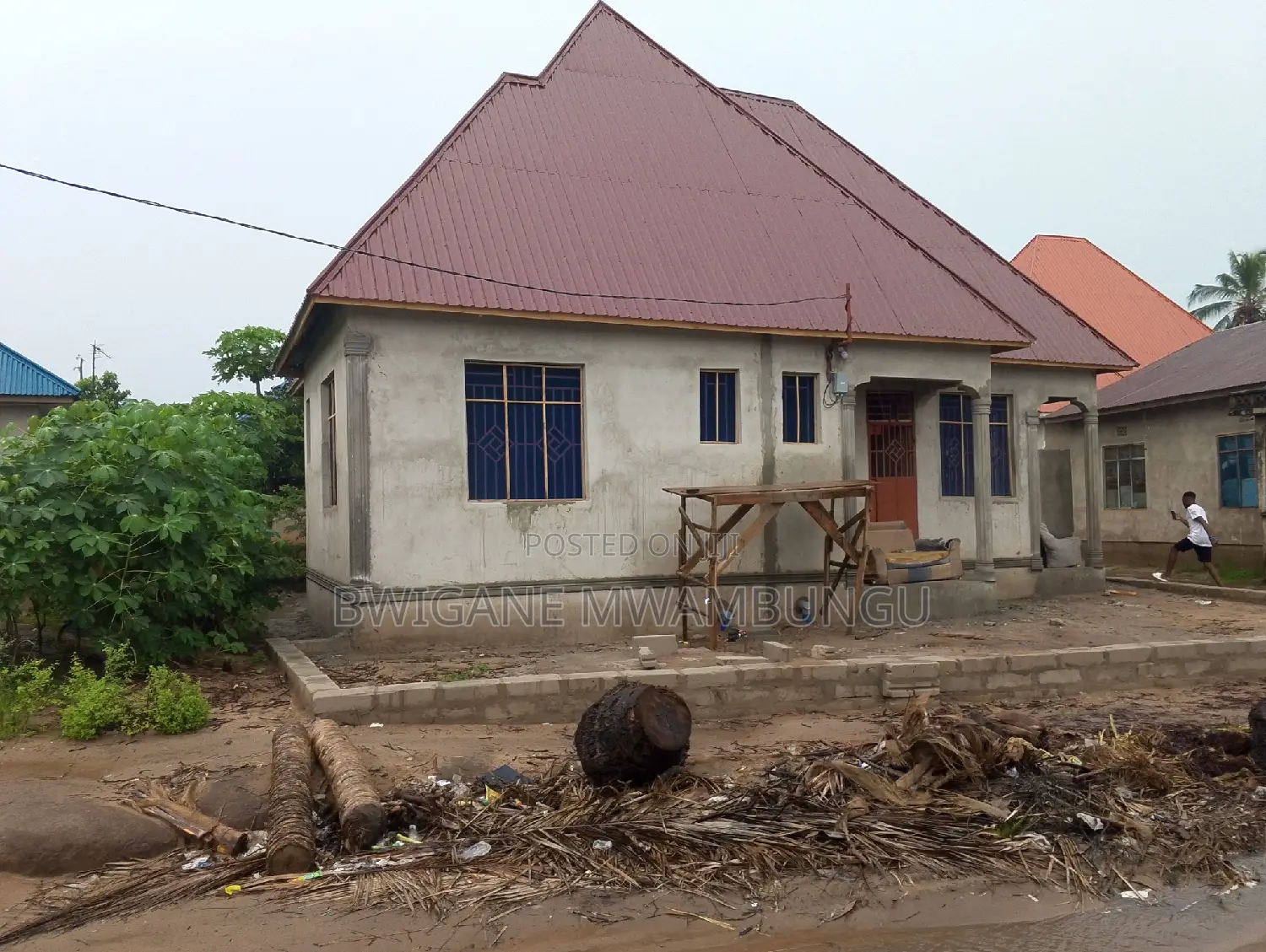 4bdrm Apartment in Mwambungu Broker, Mbagala for sale
