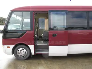 Mitsubishi Fuso Rosa 2002 White