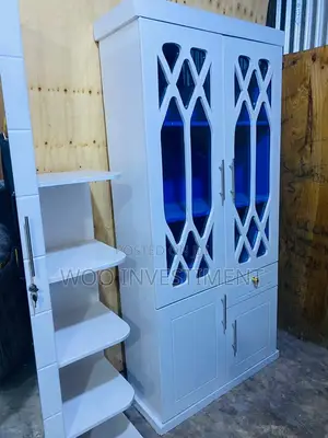 Makabati Ya Vyombo Mapyaa Clean Yanaptikana