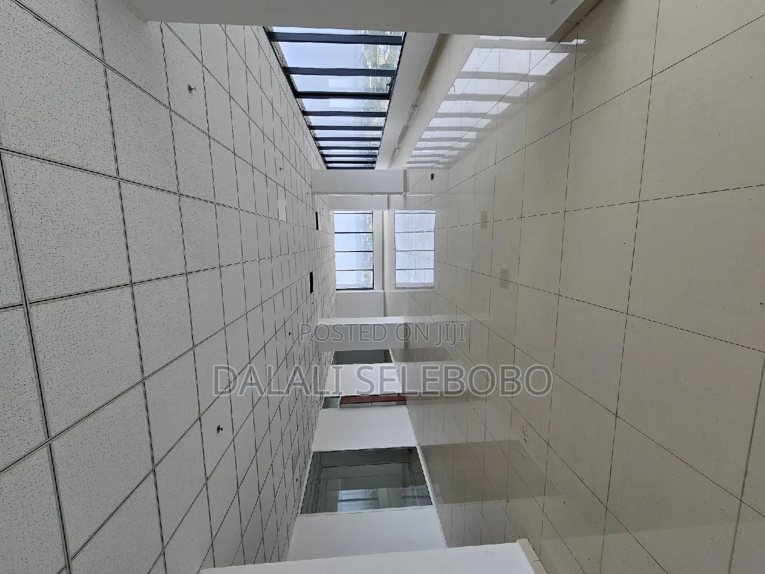 Hall Space Flow 8 at Makumbusho Mini Flat