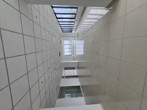 Hall Space Flow 8 at Makumbusho Mini Flat