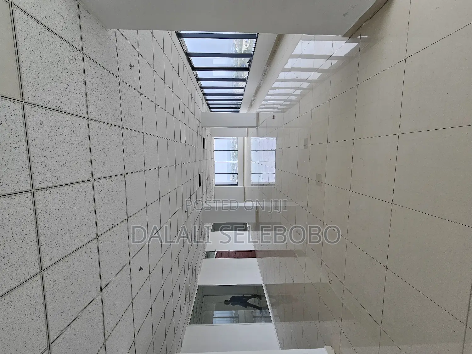 Hall Space Flow 8 at Makumbusho Mini Flat
