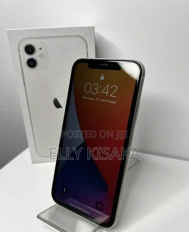 New Apple iPhone 11 64 GB White